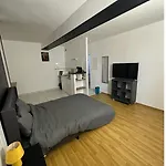 Studio76